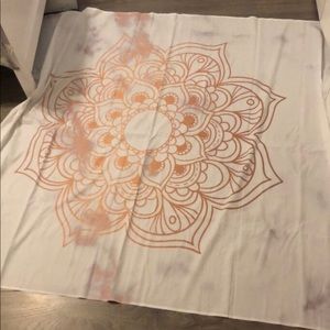 gold tapestry and rose gold marble